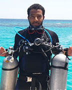 KAREEM Diving hurghada team work - with diving around