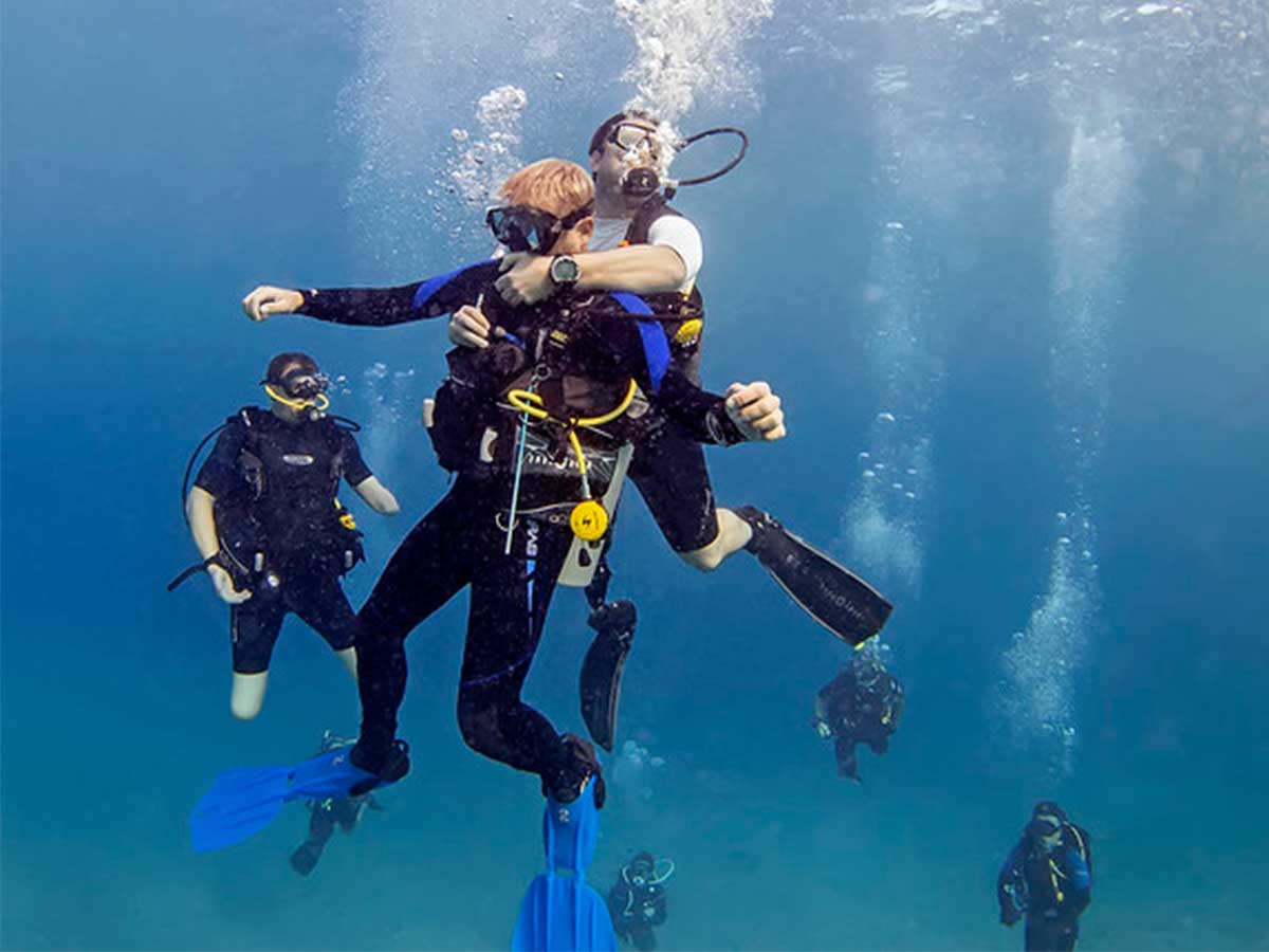 PADI Rescue Diver Course Diving Hurghada
