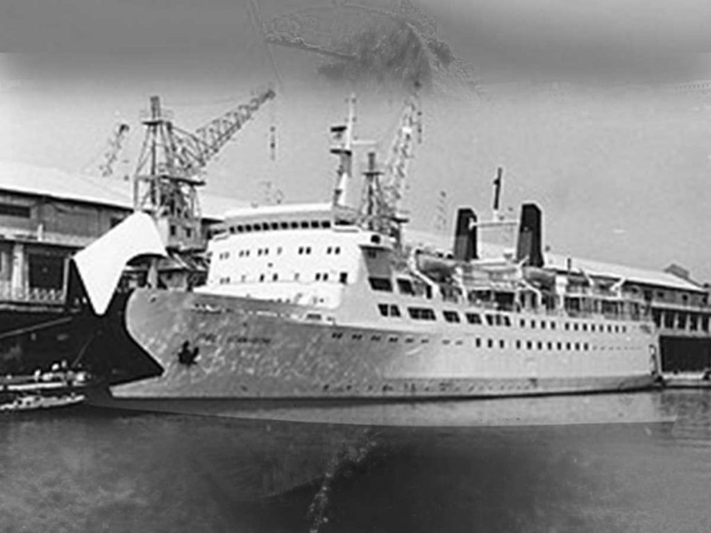 Salem Express Wreck Diving